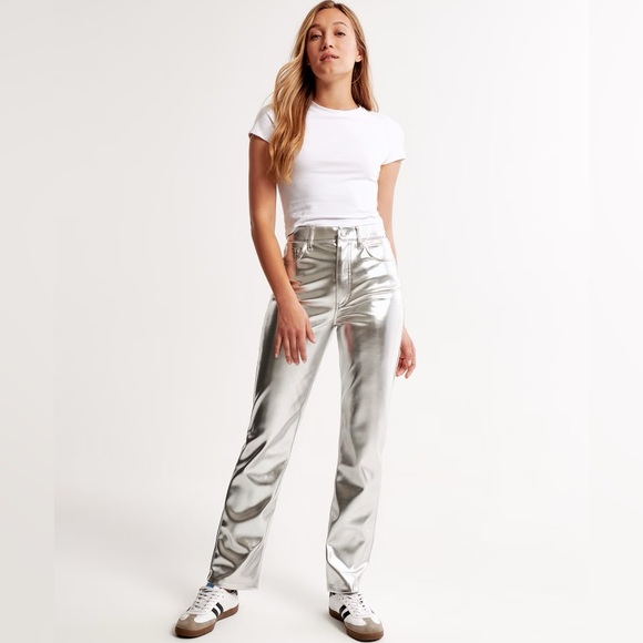 NWT Abercrombie Curve Love Vegan Leather 90s Relaxed Pants, Silver - Picture 1 of 4